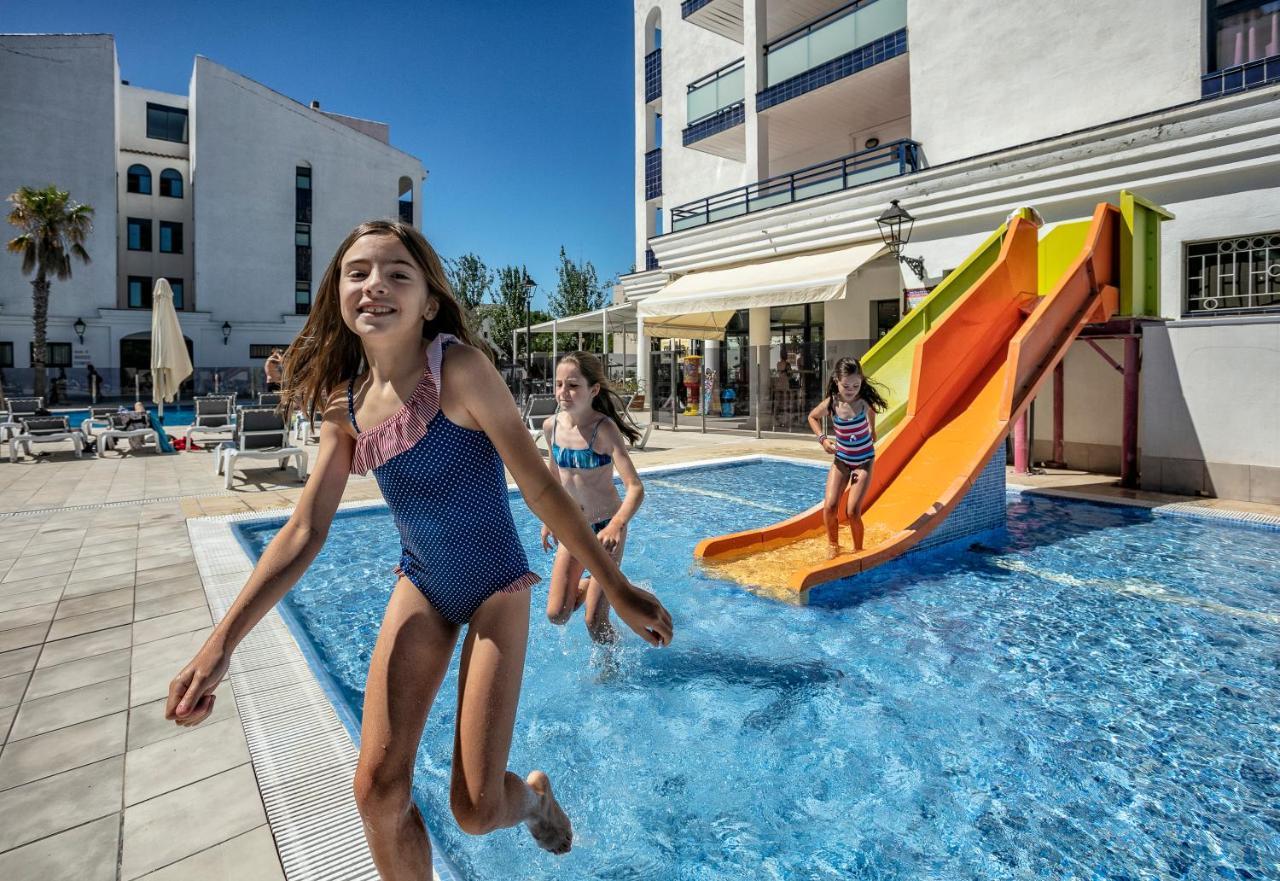 Pins Platja Apartments Кембрилс Екстериор снимка