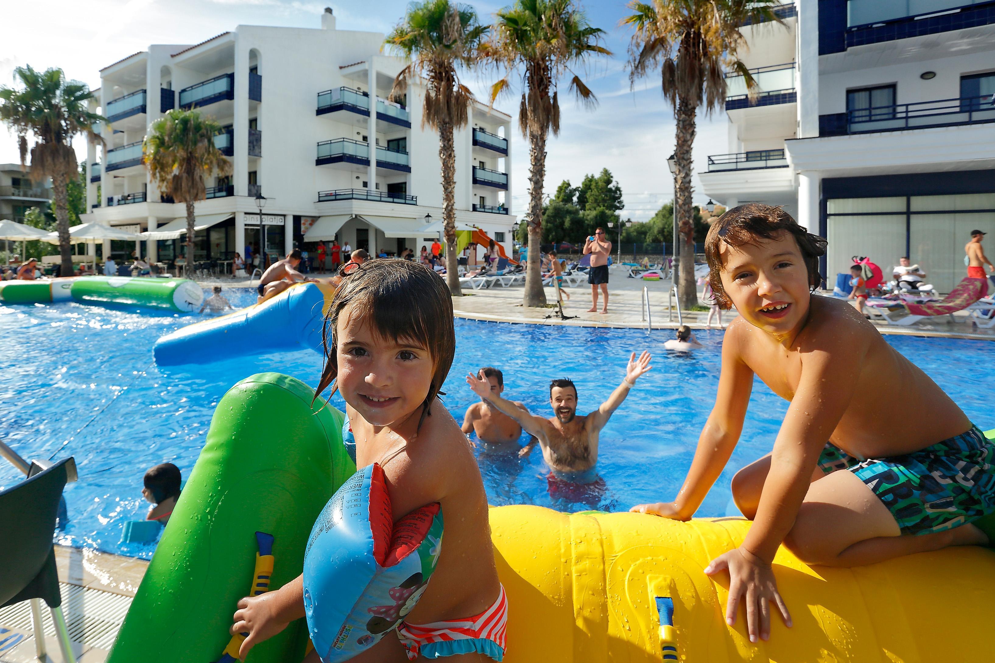 Pins Platja Apartments Кембрилс Екстериор снимка