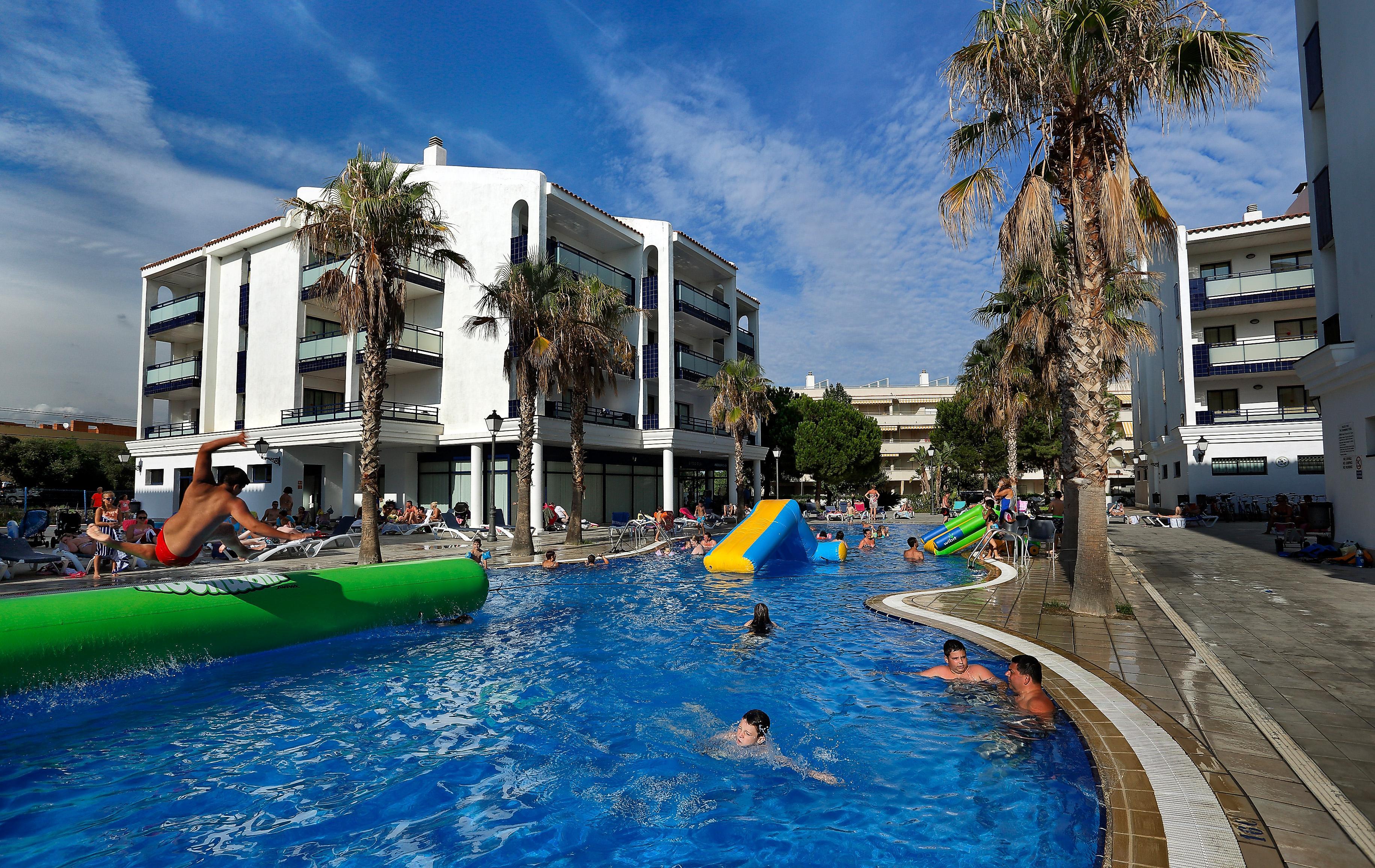 Pins Platja Apartments Кембрилс Екстериор снимка