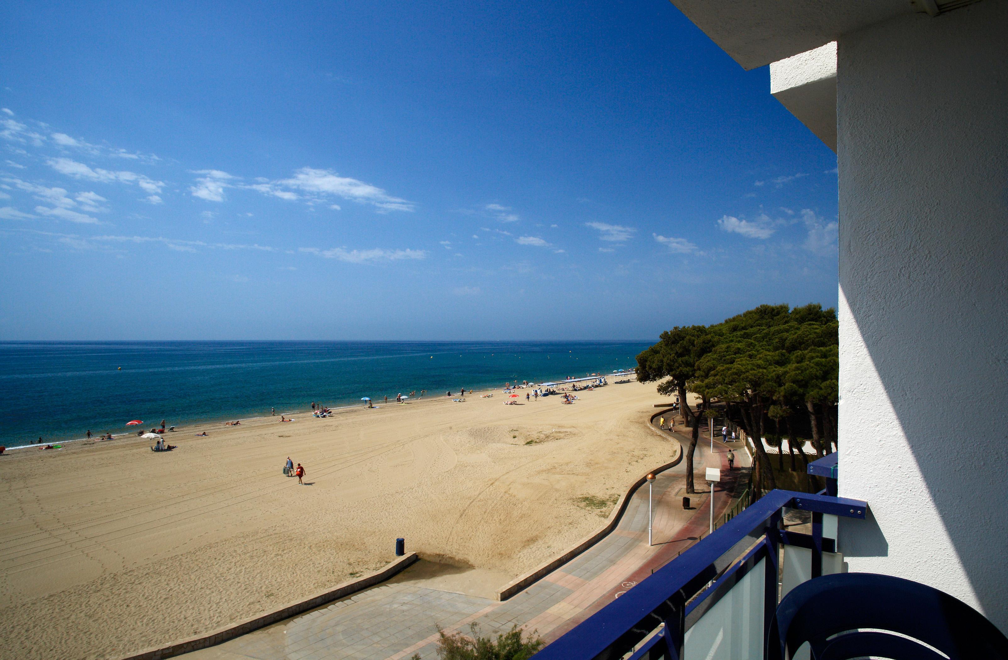 Pins Platja Apartments Кембрилс Екстериор снимка