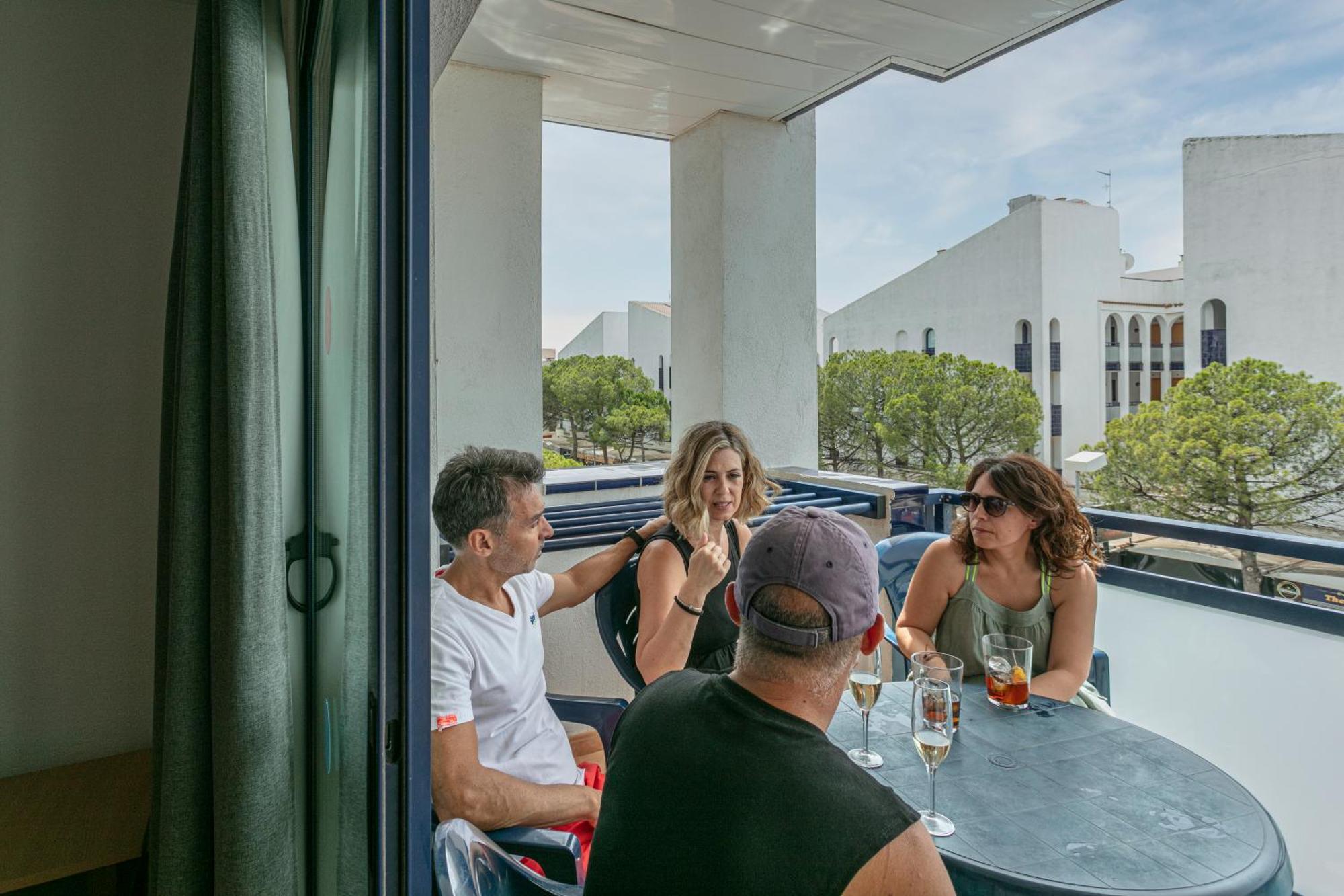 Pins Platja Apartments Кембрилс Екстериор снимка